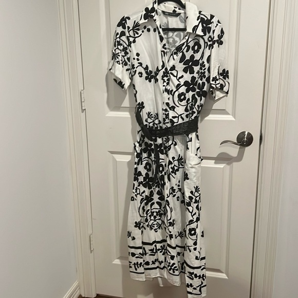 Zara dress with belt - Picture 2 of 5